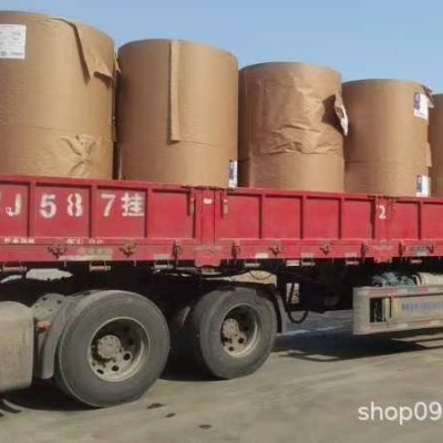 80-270克，60-240厘米进口原浆牛皮纸可用于工厂包装服装裁剪。