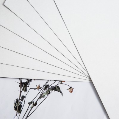 面白衬板纸服装纸板衣服内衬纸板T恤衬衫叠衣硬纸板包衣服纸板