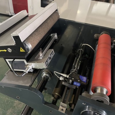 高速模切机 平压平式高精度模切机 不干胶商标标签全伺服模切机