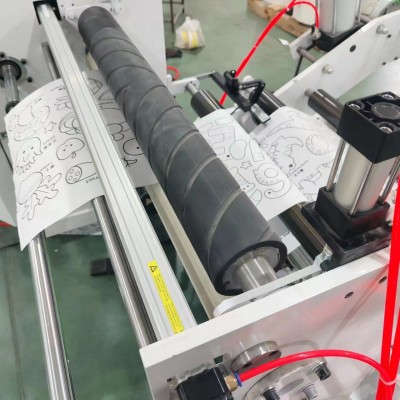 复卷机 高速礼品纸墙纸包装纸复卷机 伺服定长飞刀式装饰纸复卷机