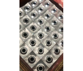 陶工专业生产工业刀片模具配件
